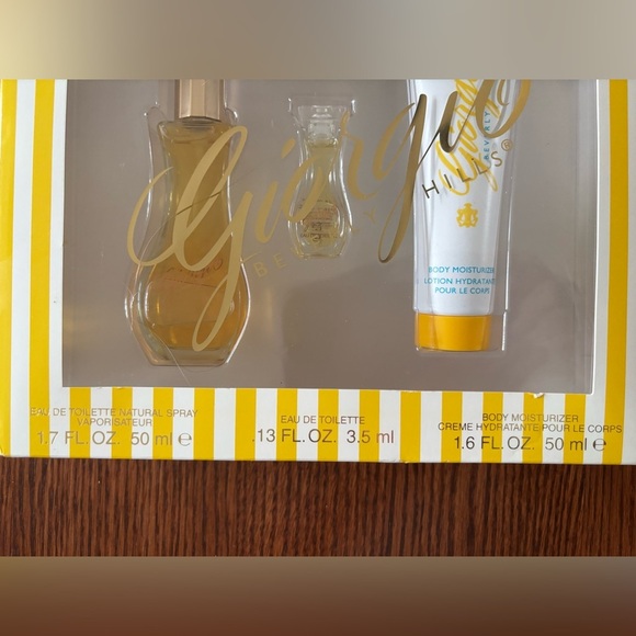 Giorgio Beverly Hills 3 Pc  Set 1.7 oz EDT Spray .13 oz Edt 1.6 oz Lotion -RARE - Picture 2 of 4